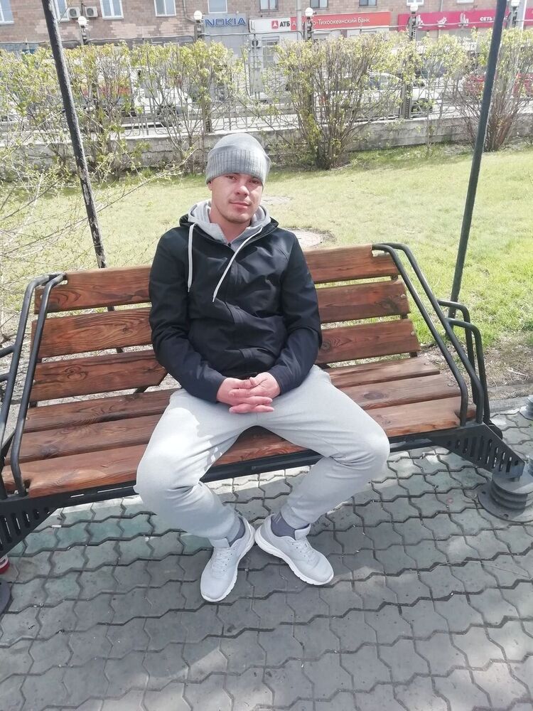 ���� 27075944 ������� VIKTOR, 35 ���, ���� ���������� � ������