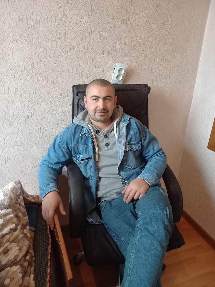  ,   Otar, 33 ,   ,   