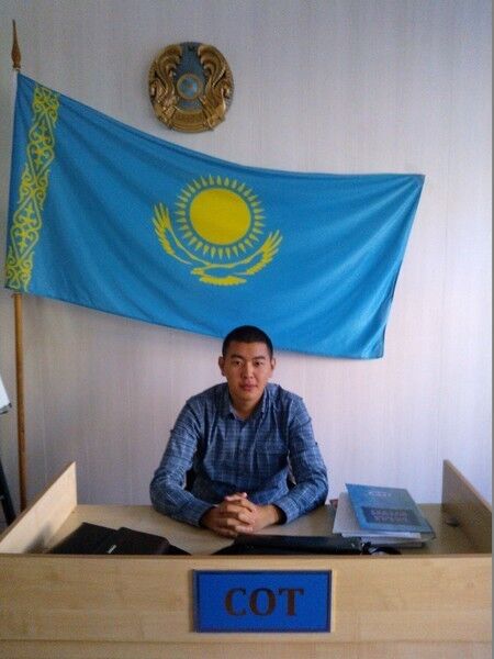  ,   Valihan, 29 ,  