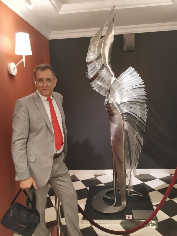  ,   Veecktoor, 68 ,   ,   , c 