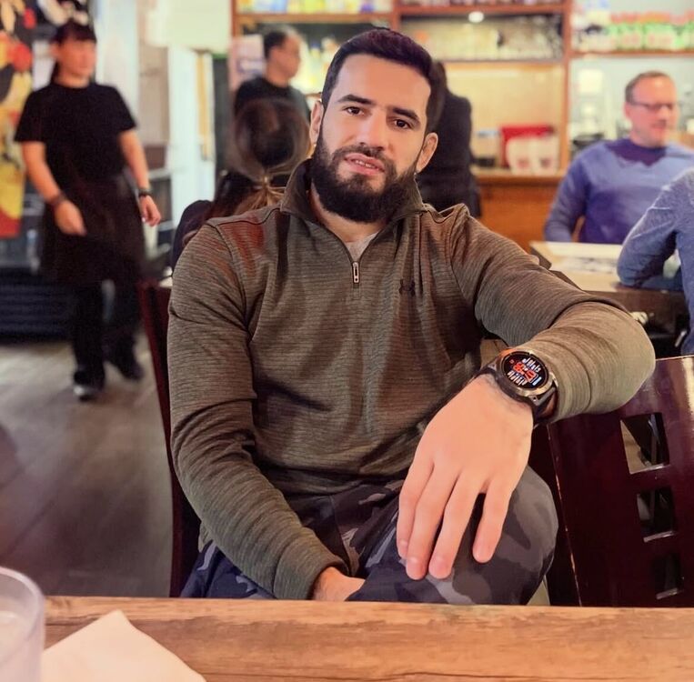  --,   Ali, 24 ,   ,   , c 