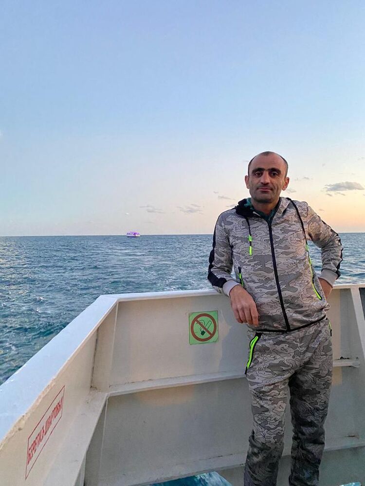  ,   Andrey, 43 ,   ,   