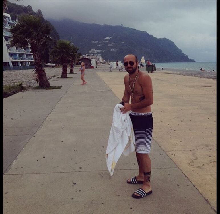  10246284  Giooo, 30 ,    