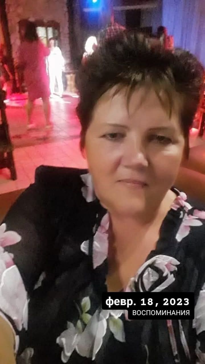  49764164  Irina, 63 ,    