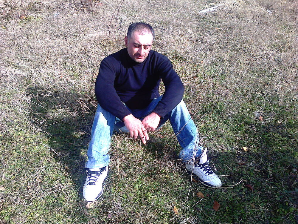  ,   Gio, 45 ,   