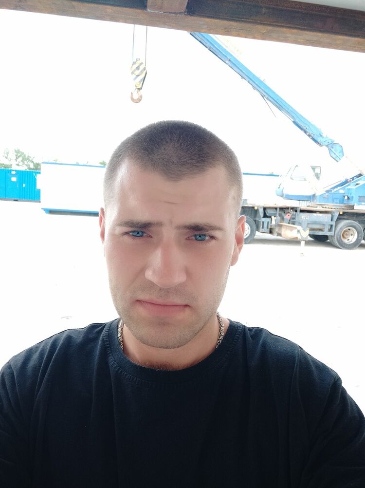  17659844  Rassel, 32 ,    
