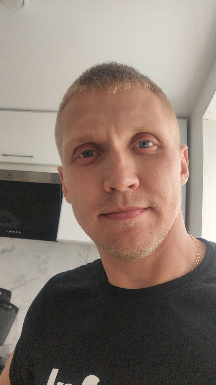  35105944  , 37 ,    