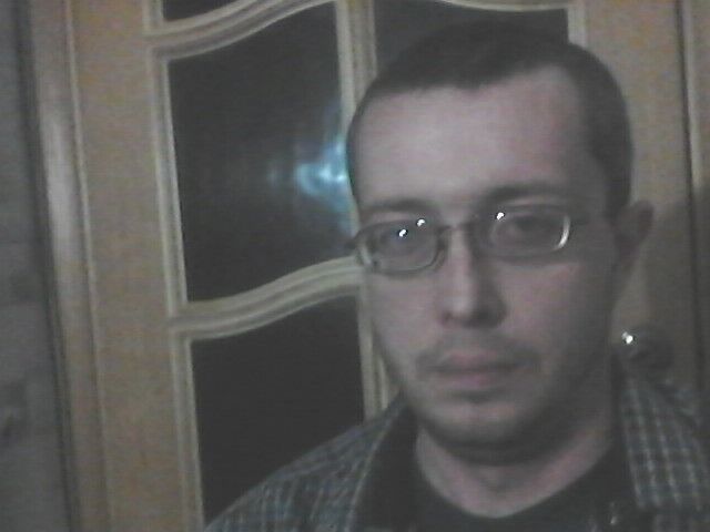  4316344  Yroslav, 46 ,    