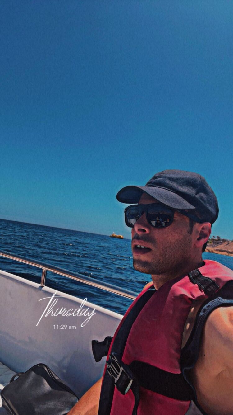  ,   Seraj, 35 ,   ,   , c 