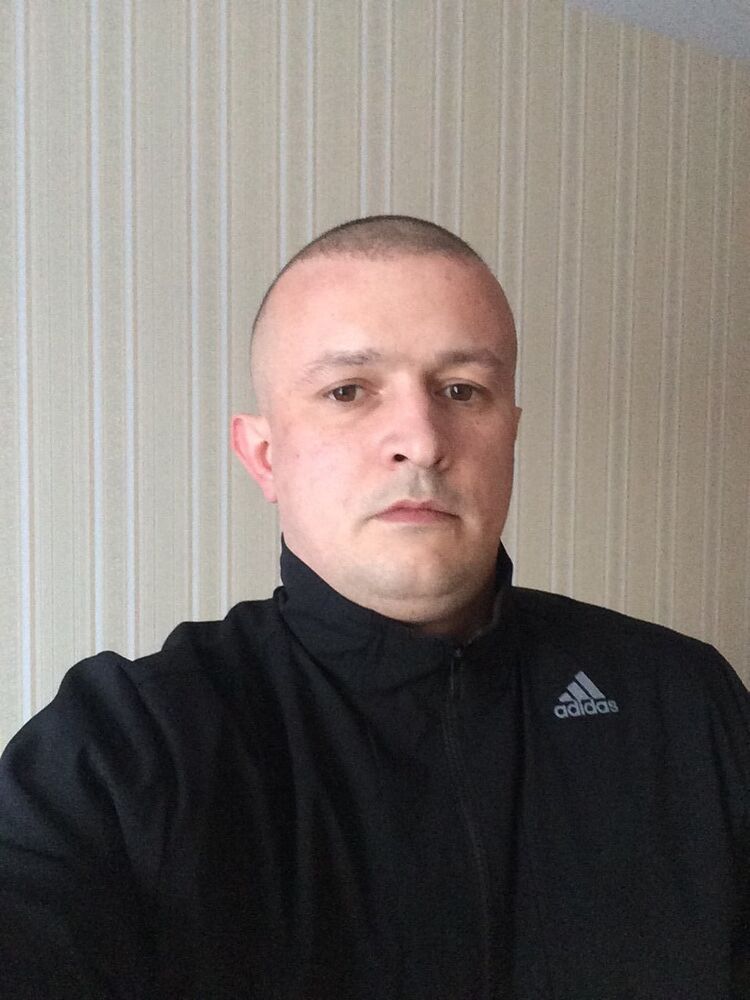  7412804  Aleksandr, 42 ,    
