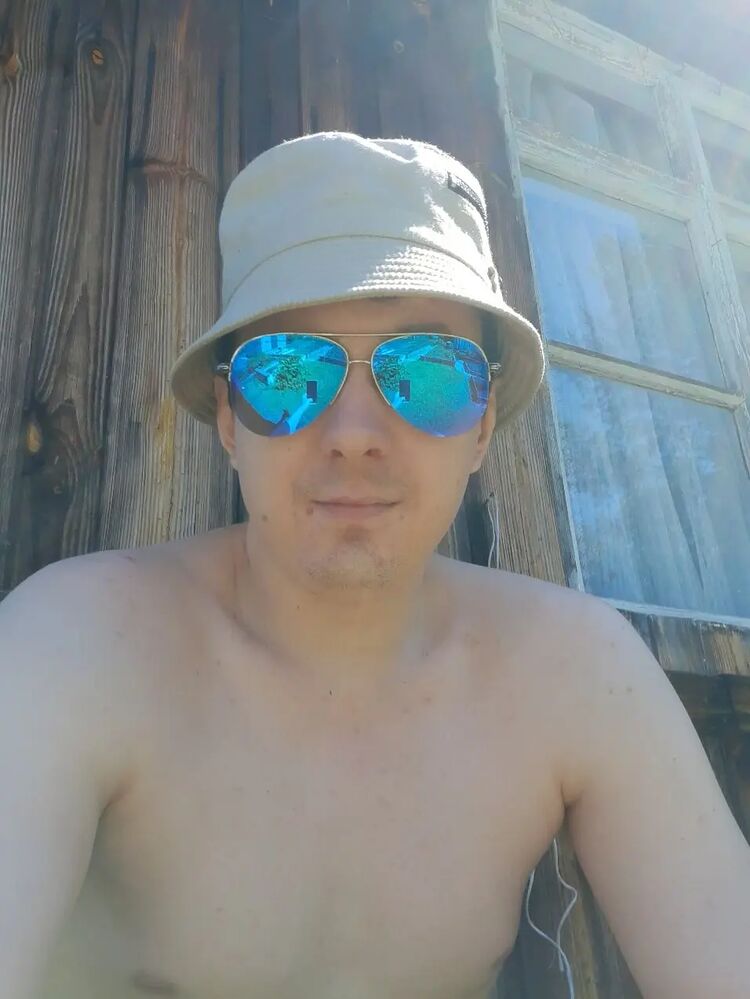  27082584  Nikita, 32 ,    