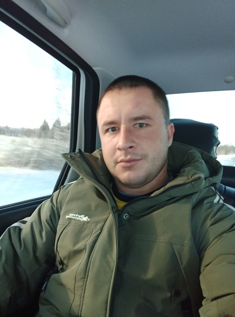  47613714  , 32 ,    