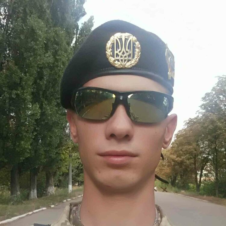  -,   Tolik, 30 ,   
