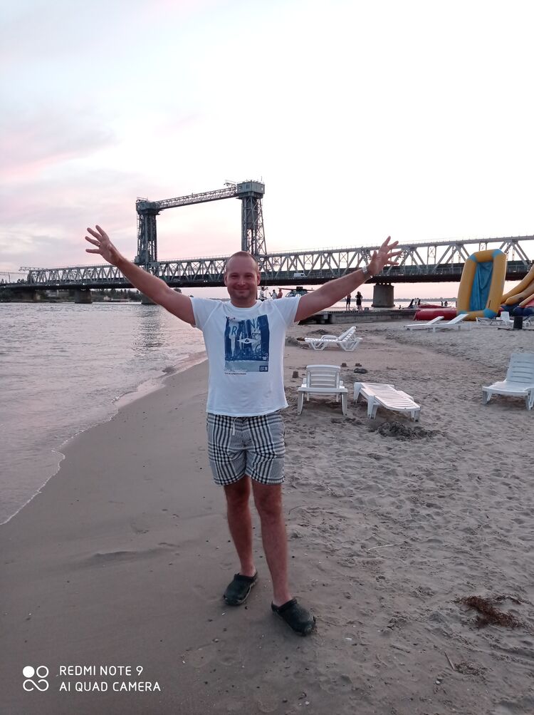  ,   Andre, 45 ,     , c 