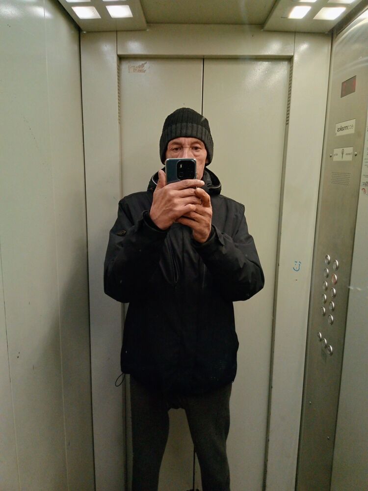 47185334  , 61 ,    