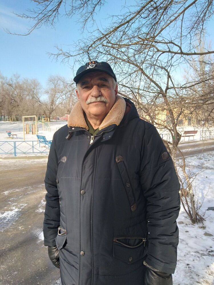  ,   , 70 ,   c 