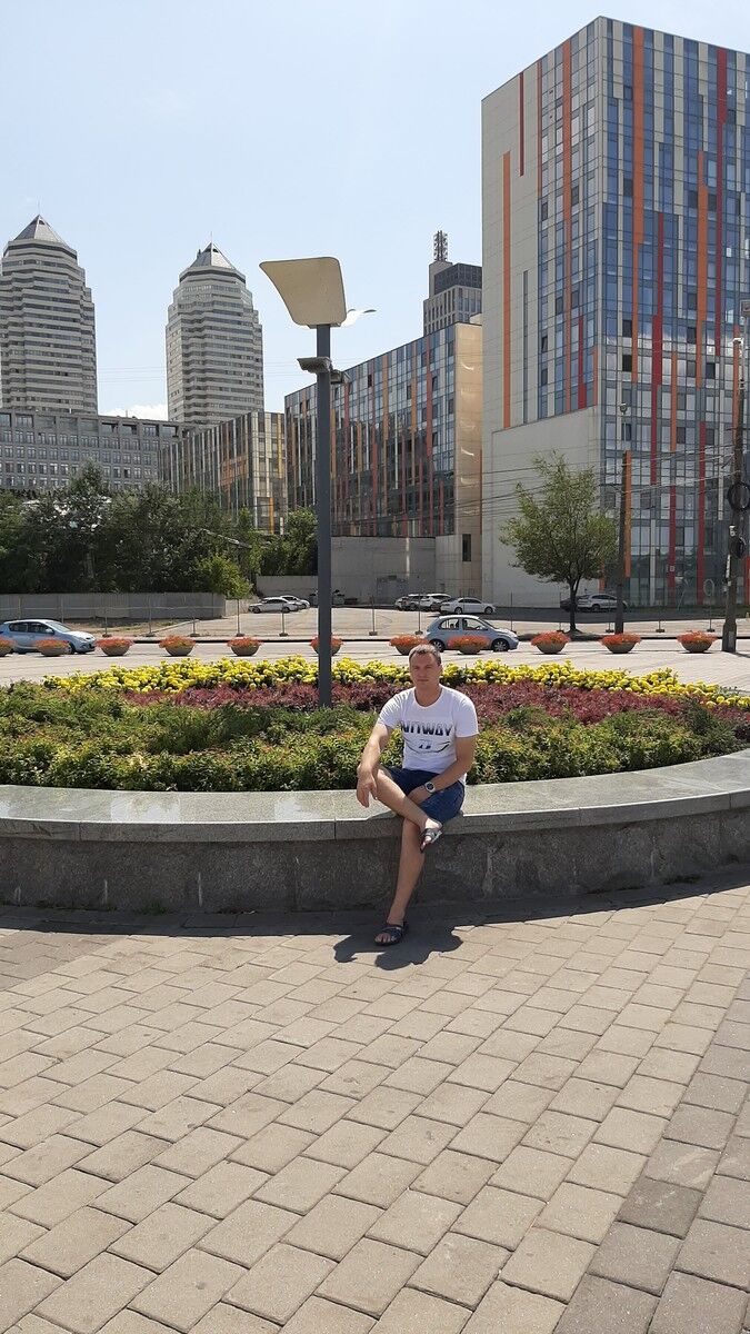  ,   Evgen, 33 ,   ,   , c 
