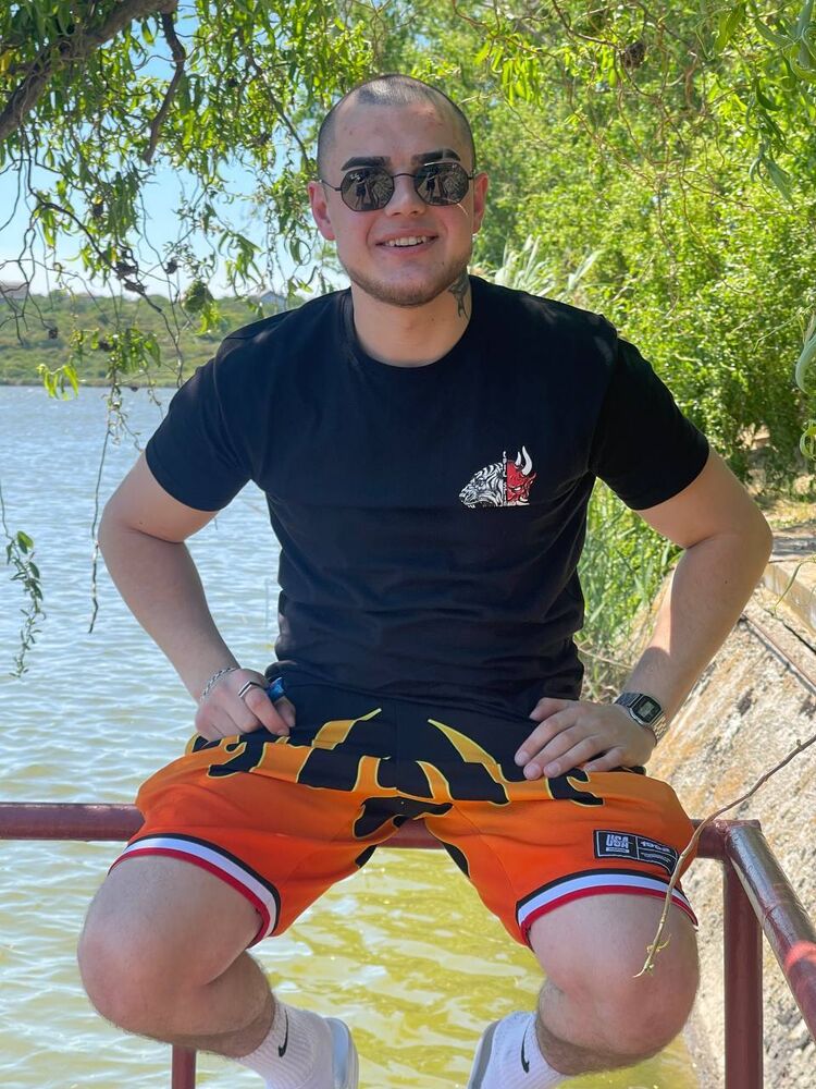 ���� 56036064 ����� Artem, 23 ����, ���� ���������� � Praha