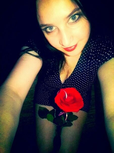  ,   Elena, 32 ,  