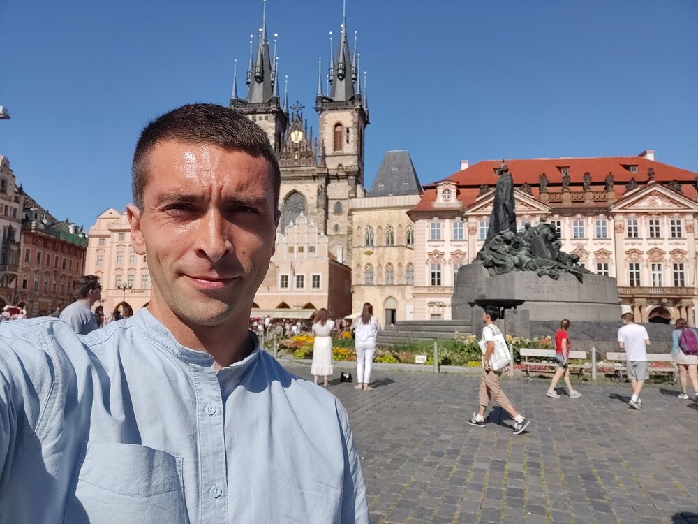  43183564  , 34 ,    Praha