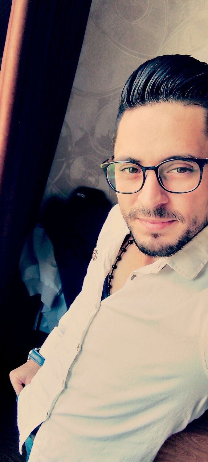  33416354  Mohamed, 33 ,    