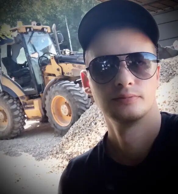  44256864  Kirill, 33 ,    