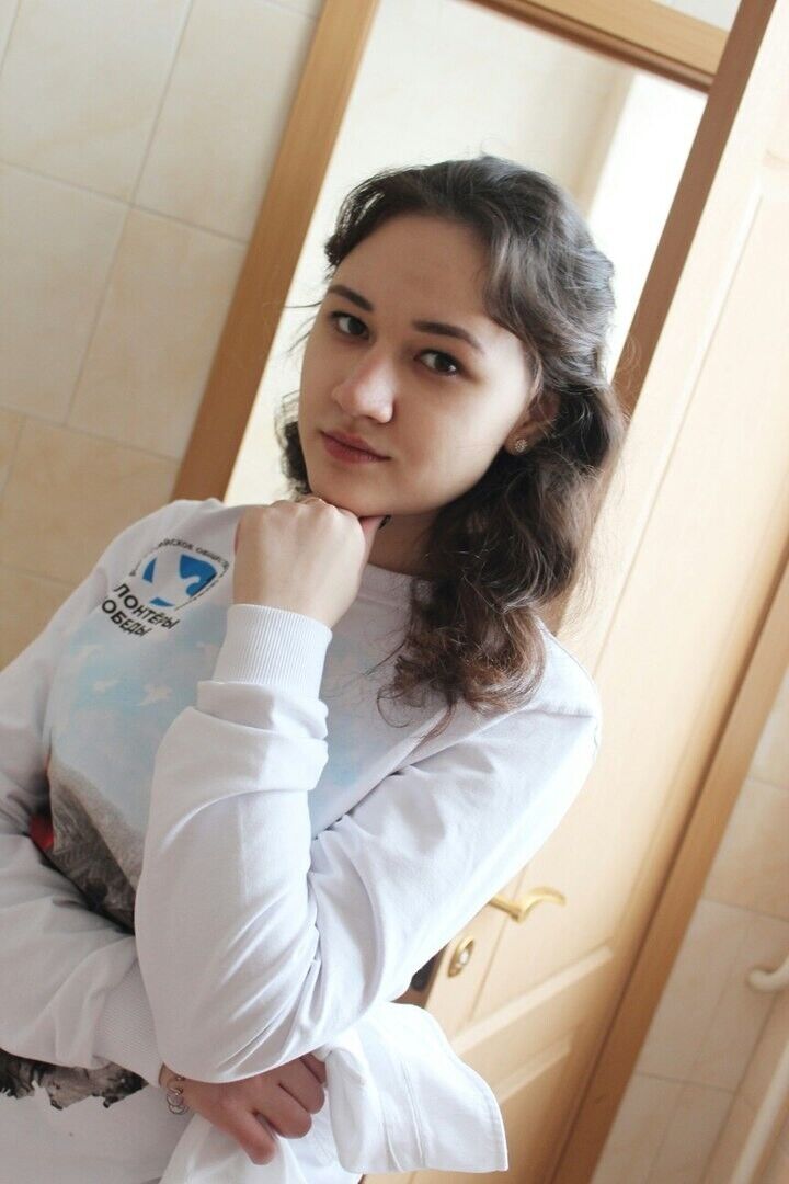  46851894  , 23 ,    