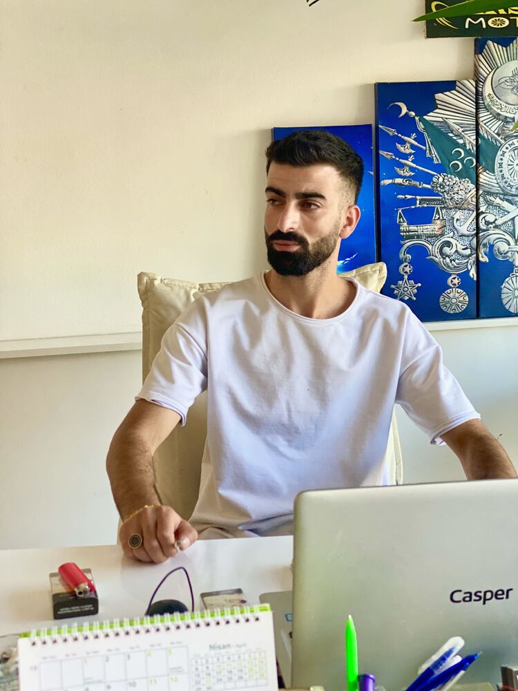  Esenyurt,   Osman, 24 ,   ,   