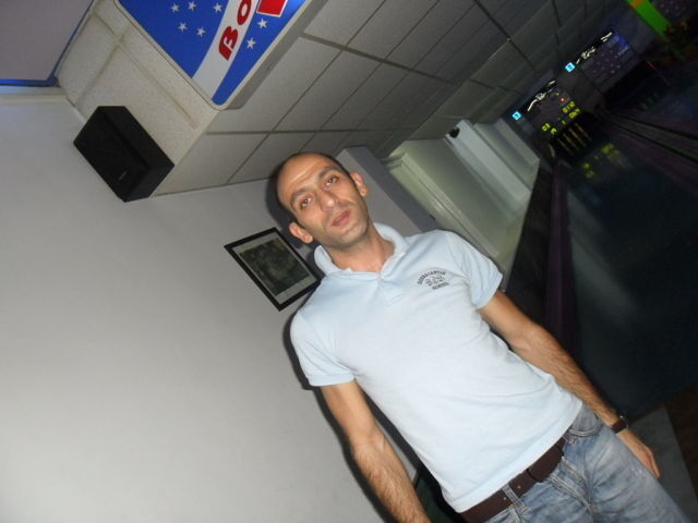 6819814  KARO, 44 ,    