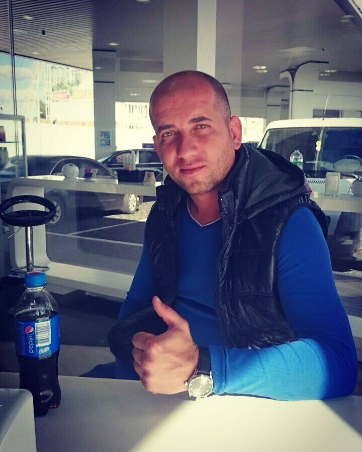  36104864  Vladimir, 44 ,    