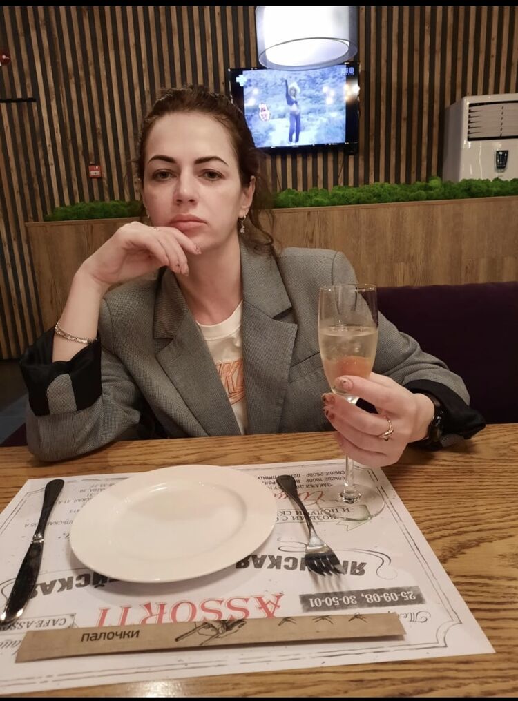  53200664  , 39 ,    -