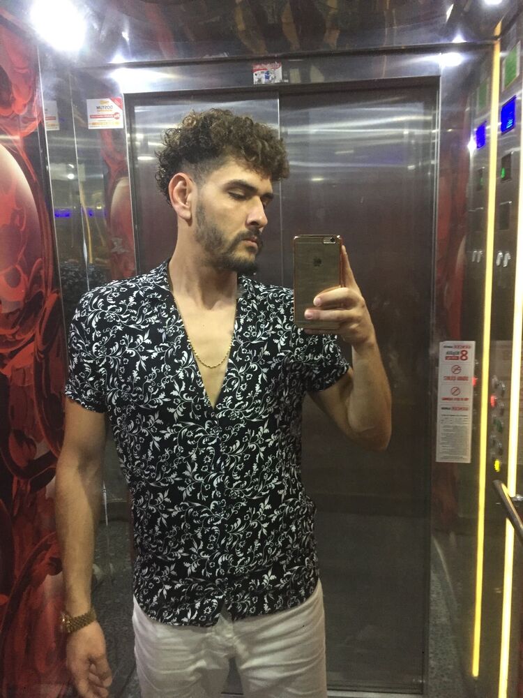  ,   Ismail, 25 ,   ,   