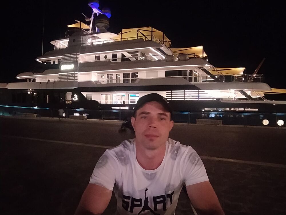  29190964  Aleksandr, 32 ,    