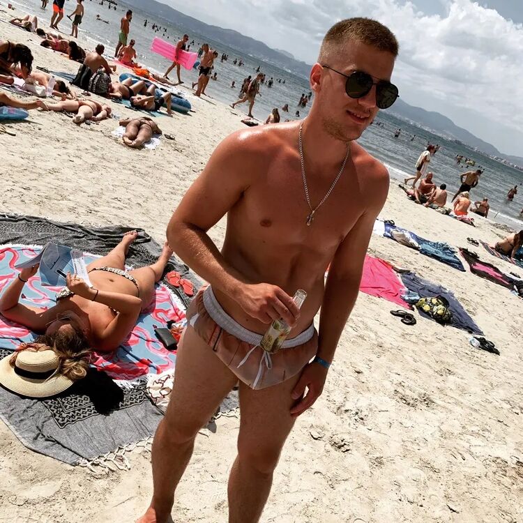  -,   Alexander, 28 ,   ,   