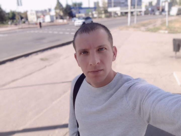  ,   Dima, 37 ,   ,   