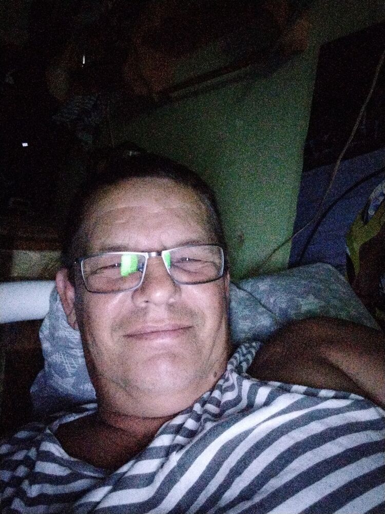  45695184  , 52 ,    