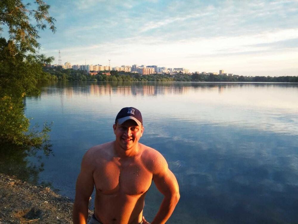 19646854  Kirill, 30 ,    