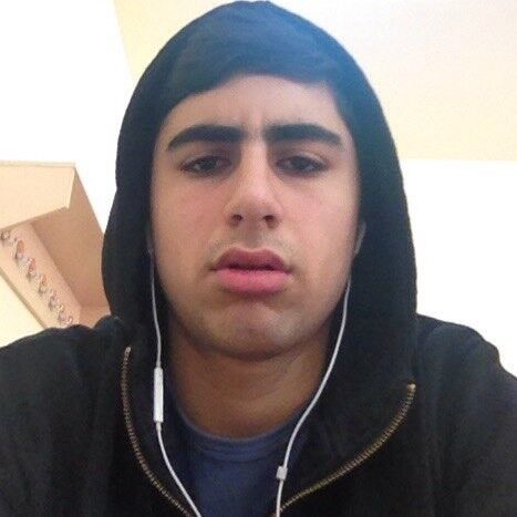  ,   Artur, 28 ,   
