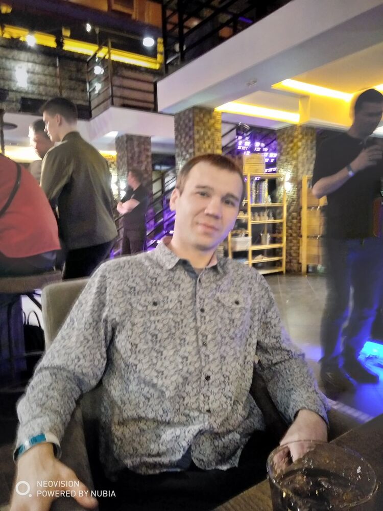  ,   Alexei, 37 ,   ,   , c 