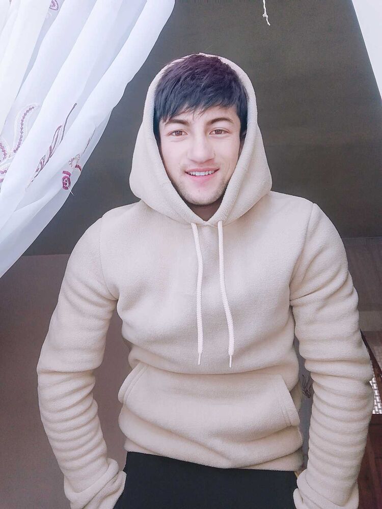   ,   Hasan, 25 ,   ,   