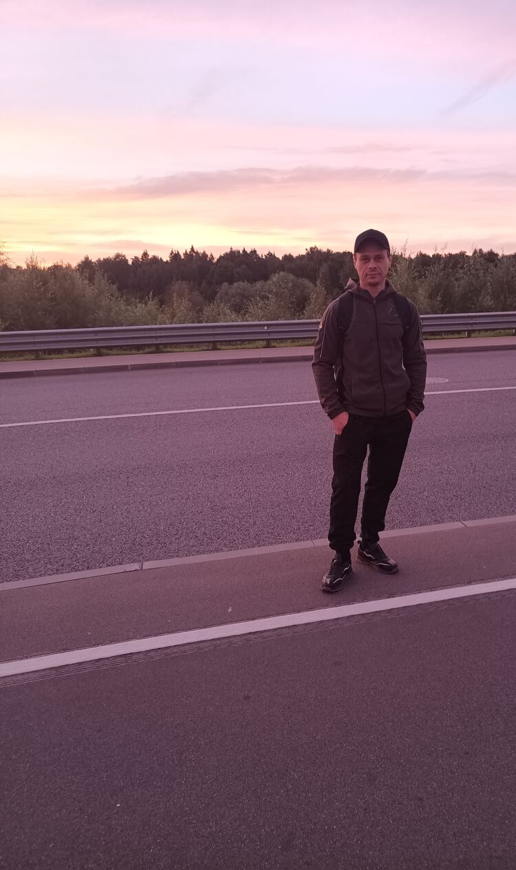  53226324  Oleg, 39 ,    