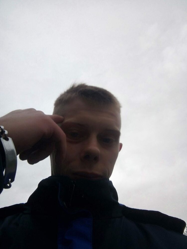  24239804  Vitalik, 27 ,    