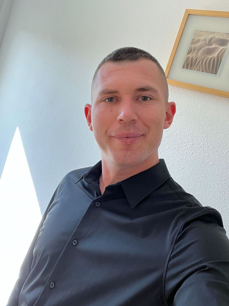  ,   Vlad, 29 ,   ,   