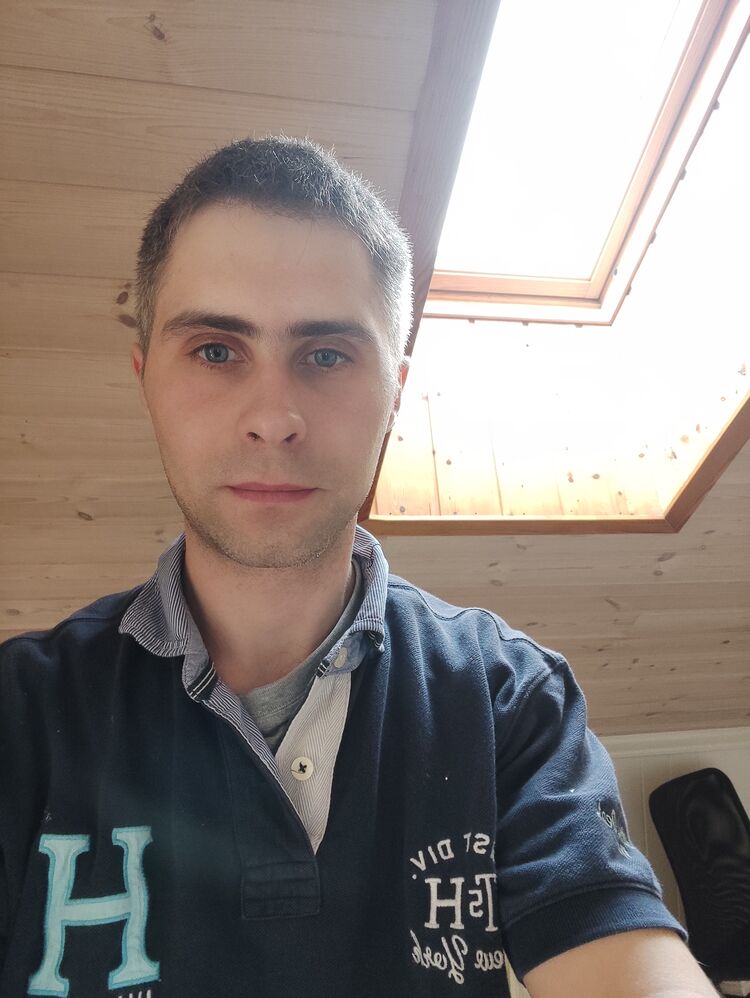  47349154  Andrew, 33 ,    
