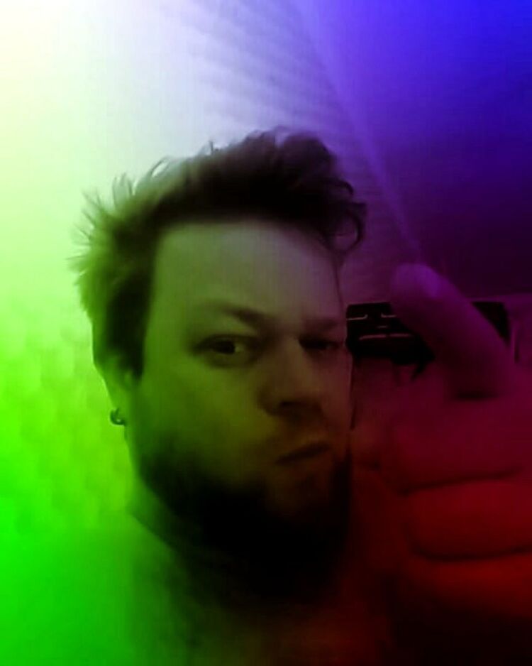  23511814  Kirill kotta, 41 ,    