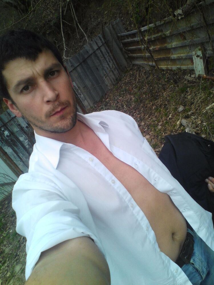  ,   Freddy, 38 ,   