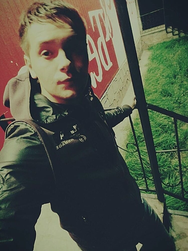  46718814  , 27 ,    