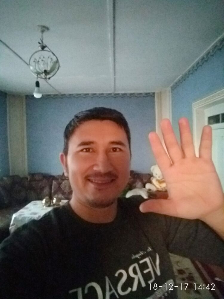 ,   Denis, 40 ,   ,   , c 