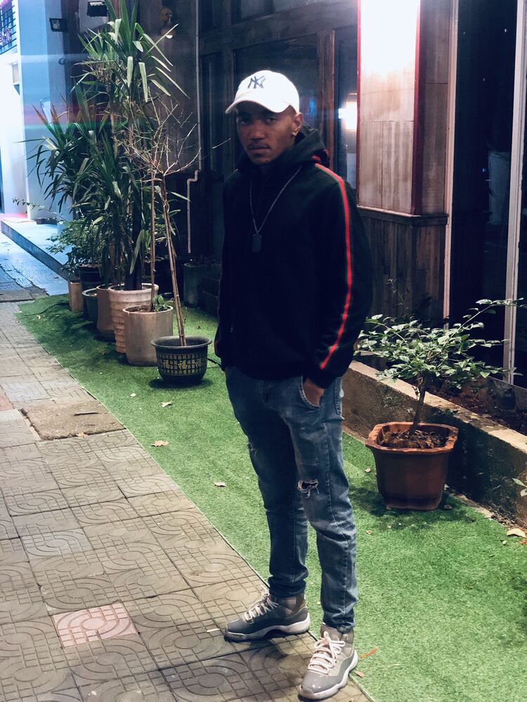  ,   Pado, 24 ,   ,   