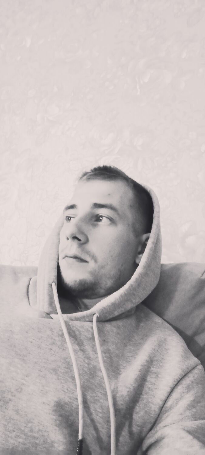  47076314  Denis, 28 ,    